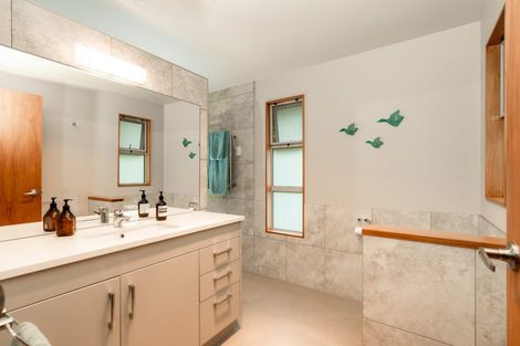 Photo of property in 54 Kohekohe Road, Waikanae, 5036