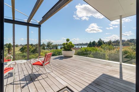 Photo of property in 142 Lake Crescent, Hamilton Lake, Hamilton, 3204