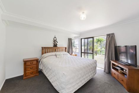 Photo of property in 33 Berescourt Place, Mount Maunganui, 3116