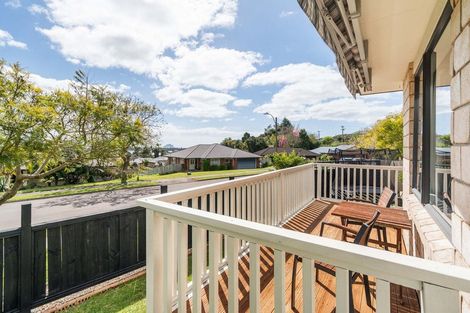 Photo of property in 18 Discovery Avenue, Welcome Bay, Tauranga, 3112