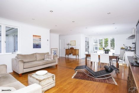Photo of property in 16 Jamaica Place, Blockhouse Bay, Auckland, 0600