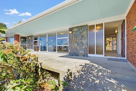 Photo of property in 8 Manahi Avenue, Kawaha Point, Rotorua, 3010