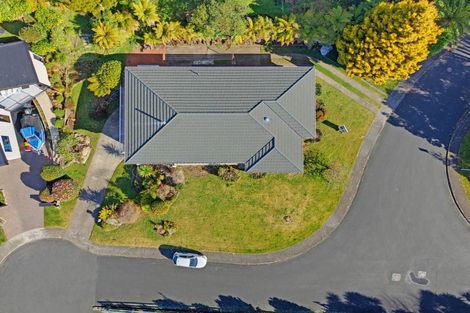 Photo of property in 8 Manahi Avenue, Kawaha Point, Rotorua, 3010