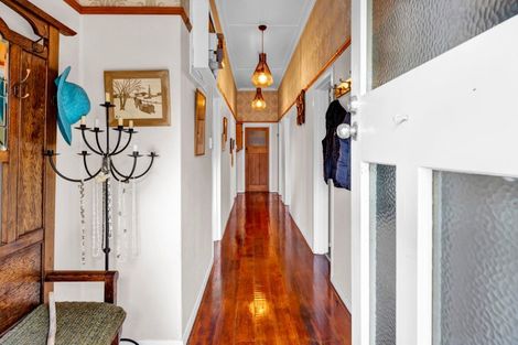 Photo of property in 20 Douglas Street, Hawera, 4610