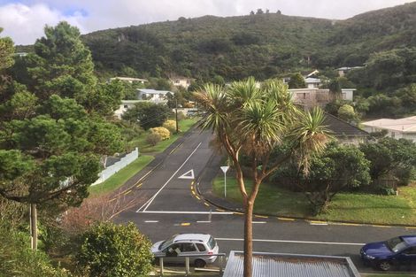 Photo of property in 132 Parkvale Road, Karori, Wellington, 6012