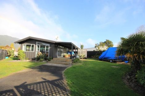 Photo of property in 147 Vista Paku, Pauanui, Hikuai, 3579