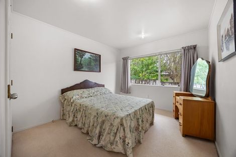 Photo of property in 16 Harbour Lights Close, West Harbour, Auckland, 0618