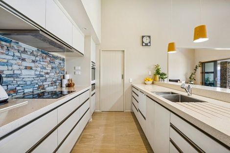 Photo of property in 51 Westreca Ridge Lane, Queensberry, Cromwell, 9383