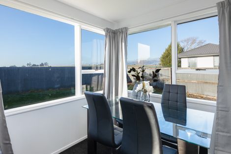 Photo of property in 8 Cornet Lane, Aranui, Christchurch, 8061