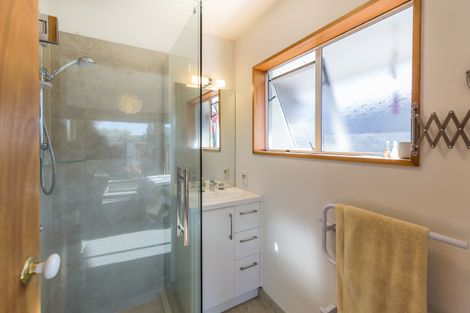 Photo of property in 125 Winters Road, Mairehau, Christchurch, 8052