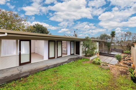 Photo of property in 2/15a Allendale Road, Mount Albert, Auckland, 1025