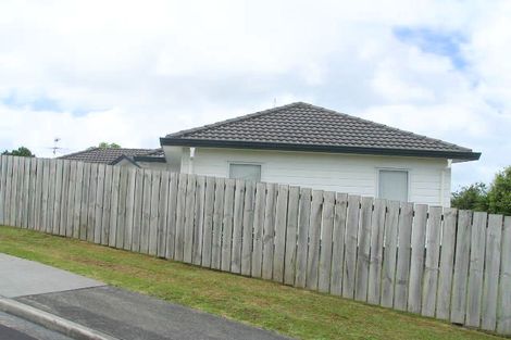 Photo of property in 3 Lanham Lane, Massey, Auckland, 0614