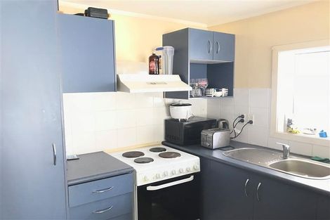 Photo of property in 6 Isola Place, Manukau, Auckland, 2025