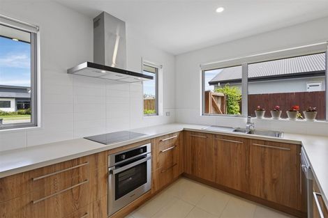 Photo of property in 7 Weruweru Street, Marshland, Christchurch, 8083