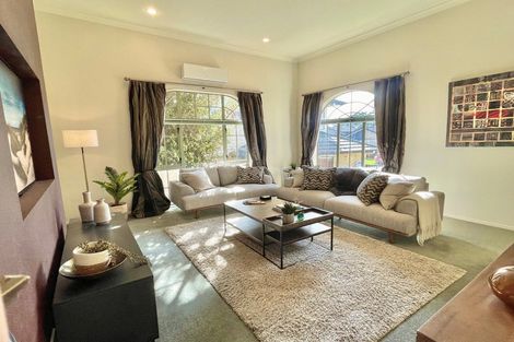 Photo of property in 15 Reidy Place, Pukekohe, 2120