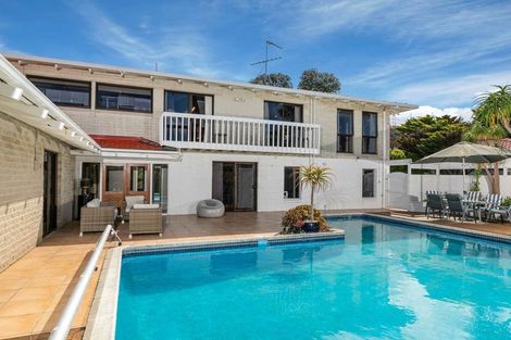 Photo of property in 2 Sandford Street, Campbells Bay, Auckland, 0630