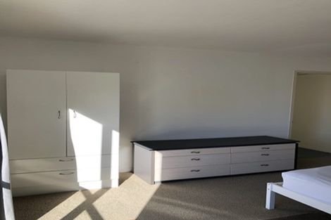 Photo of property in 903 West Coast Road, Waiatarua, Auckland, 0604