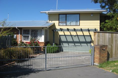 Photo of property in 240 Lake Terrace Road, Shirley, Christchurch, 8061