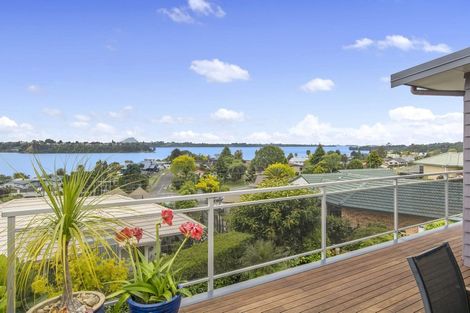 Photo of property in 36 Downing Place, Welcome Bay, Tauranga, 3112