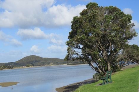 Photo of property in 1993 Ngunguru Road, Ngunguru, Whangarei, 0173