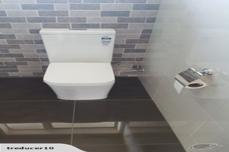 Photo of property in 2/1 Griffen Road, Mount Roskill, Auckland, 1041