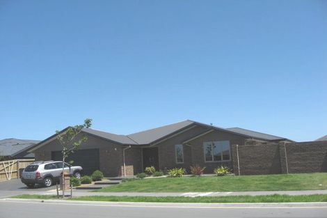 Photo of property in 11 Tatahi Street, Parklands, Christchurch, 8083