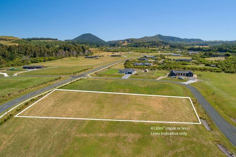 Photo of property in 4 Ribbonwood Lane, Kinloch, Taupo, 3377