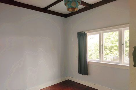 Photo of property in 2/5 Forrest Road, Milford, Auckland, 0620