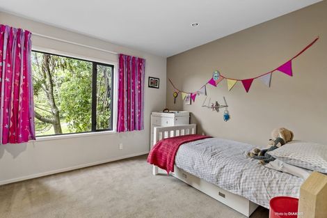 Photo of property in 3b Maldive Street, Khandallah, Wellington, 6035