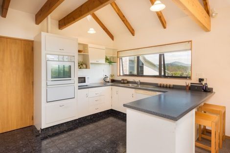 Photo of property in 18 Moana View Road, Waikawa, Picton, 7220