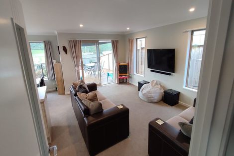 Photo of property in 2 Pukeko Place, Picton, 7220