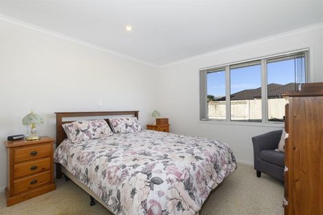 Photo of property in 45 Rainey Crescent, Papamoa Beach, Papamoa, 3118