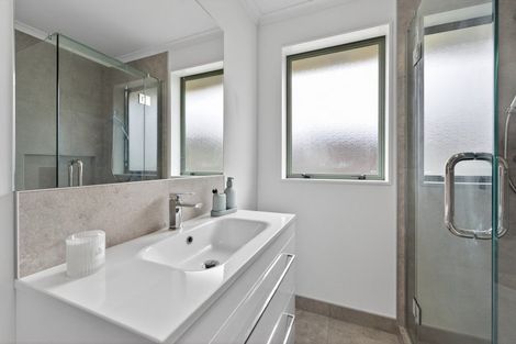 Photo of property in 42 Brooklyn Heights Drive, Kelvin Grove, Palmerston North, 4414