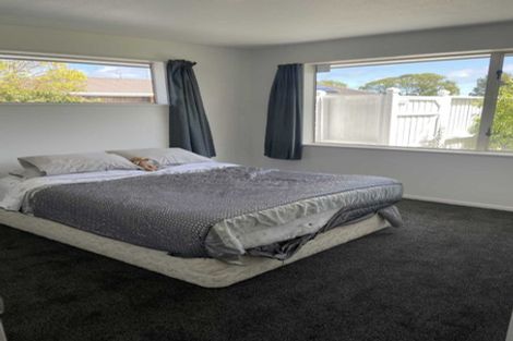 Photo of property in 2/200 Wainoni Road, Avondale, Christchurch, 8061