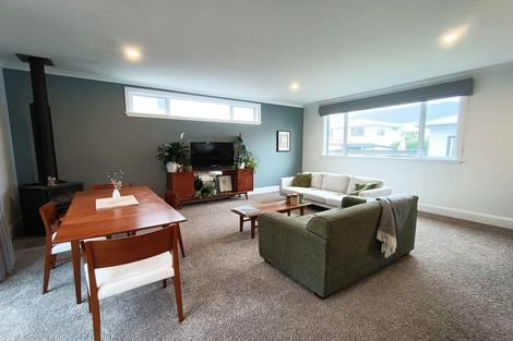 Photo of property in 17 Rossiter Avenue, Waterloo, Lower Hutt, 5011