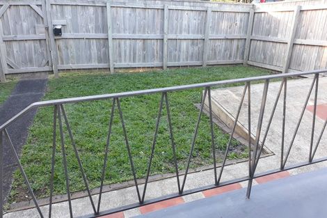 Photo of property in 2/1 Evelyn Place, Hillcrest, Auckland, 0627