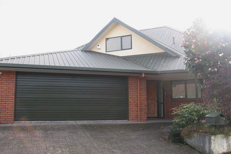 Photo of property in 15 Lincoln Terrace, Hokowhitu, Palmerston North, 4410