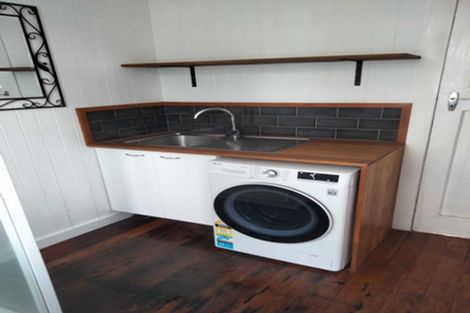 Photo of property in 2 Poole Street, Feilding, 4702