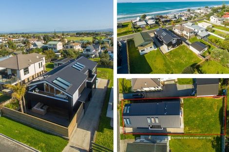 Photo of property in 112 Karewa Parade, Papamoa Beach, Papamoa, 3118