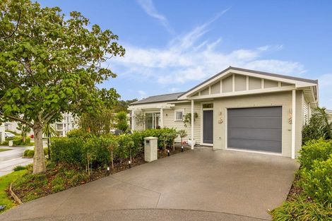 Photo of property in 1 Park Lane, Orewa, 0931