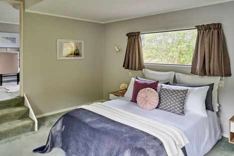 Photo of property in 36 Peterhouse Street, Tawa, Wellington, 5028