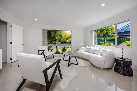 Photo of property in 16 Cumbrian Place, Conifer Grove, Takanini, 2112