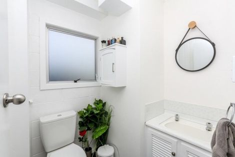 Photo of property in 4 Carver Place, Lynmouth, New Plymouth, 4310