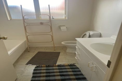 Photo of property in 2/84 Parau Street, Mount Eden, Auckland, 1041