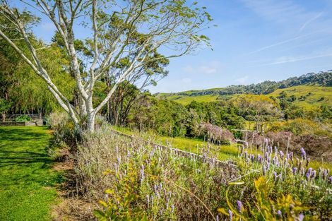 Photo of property in 225 Taylor Road, Waimauku, 0882