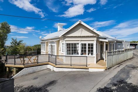 Photo of property in 28 Argyle Street, Mornington, Dunedin, 9011