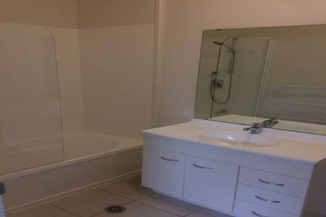 Photo of property in 20 Brashier Circle, Sunnyvale, Auckland, 0612