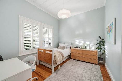 Photo of property in 45 Mozeley Avenue, Devonport, Auckland, 0624