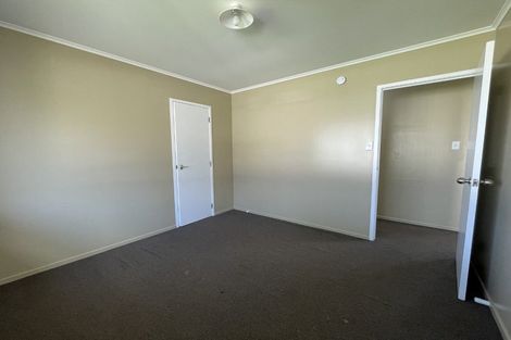 Photo of property in 2 Citril Place, Red Hill, Papakura, 2110