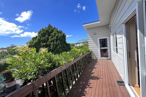 Photo of property in 10 Salamanca Road, Sunnynook, Auckland, 0620